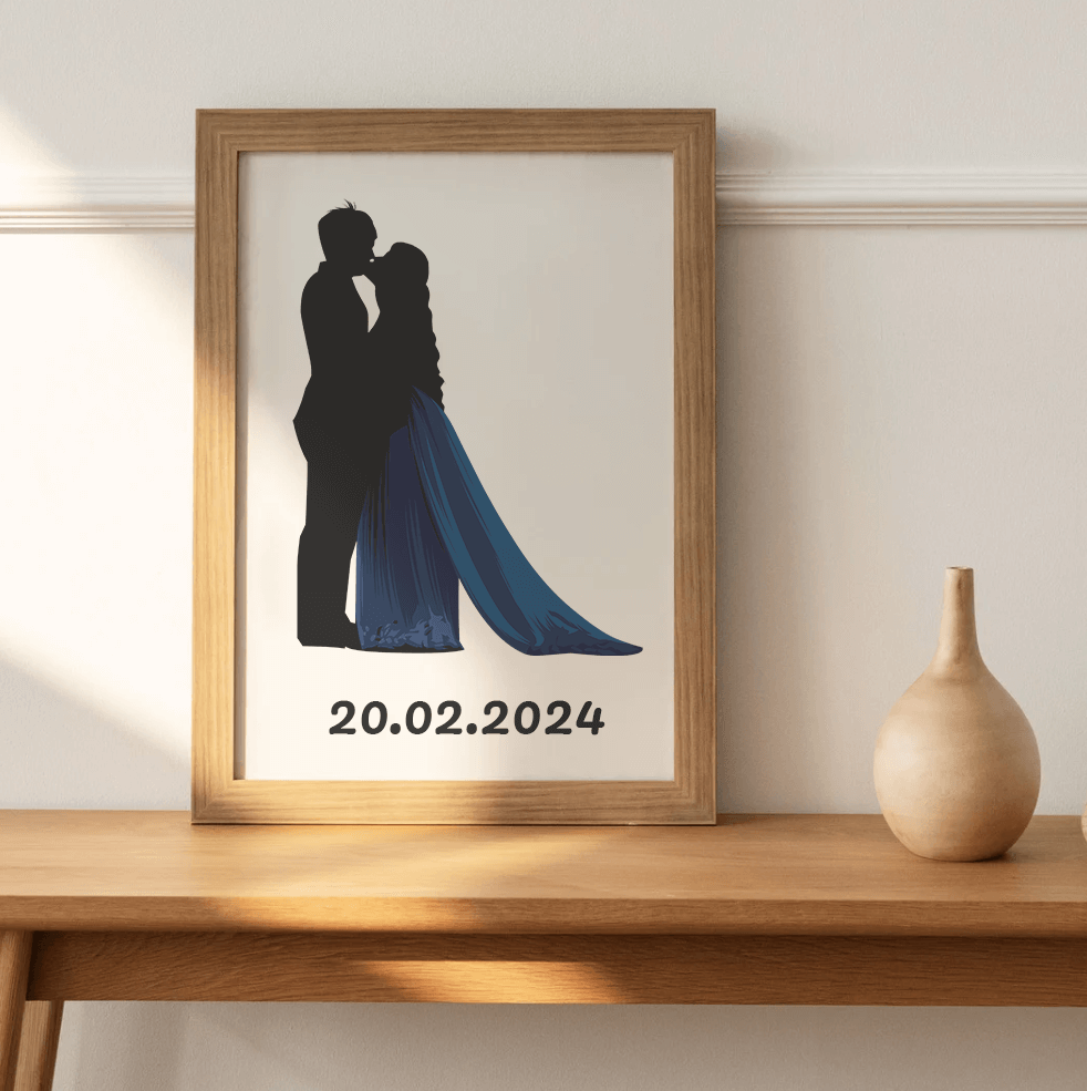 Kunstzinnige afbeelding van een koppel in silhouet, blauwe jurk, datum 20.02.2024 op houten plank.